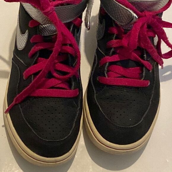 Nike Air Count Transition 555275-001 High Top Women Shoes Size 6.5 - Picture 8 of 10